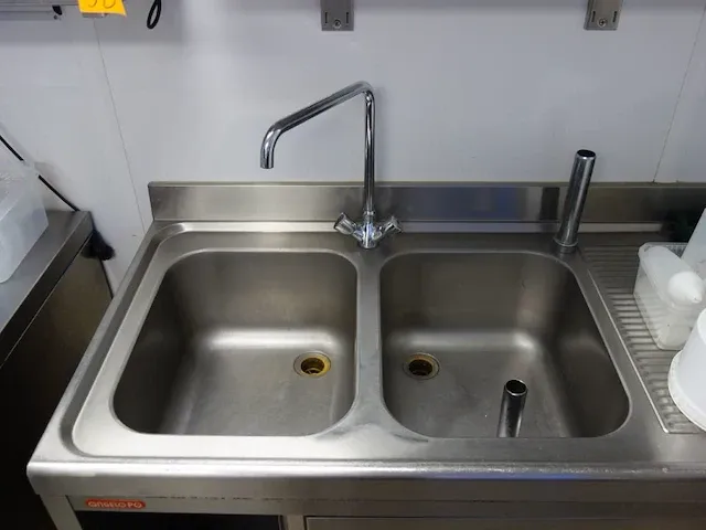 Inox wastafel - afbeelding 3 van  3
