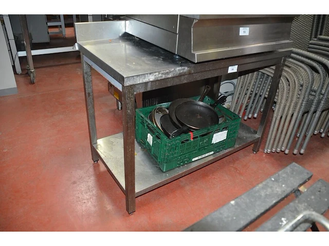 Inox werktafel 1,20 m, 10 steelpannen (19,28) - afbeelding 1 van  5