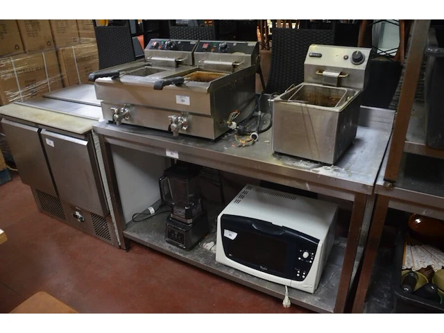 Inox werktafel 1,40 m (23) - afbeelding 2 van  3