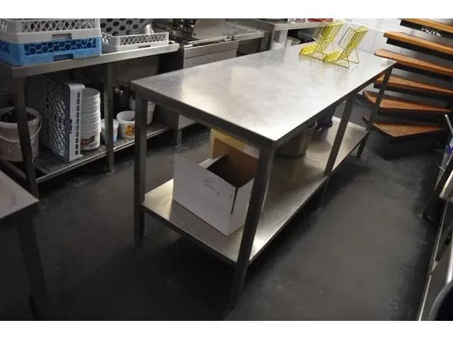 Inox werktafel 2 etages ca. 2,50m (32) - afbeelding 1 van  5
