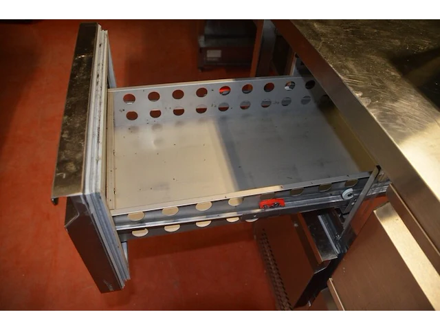Inox werktafel met 6 koellades dixell 1000100026291 (30) - afbeelding 5 van  7