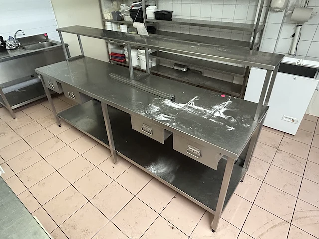 Inox werktafel met opzetstuk + inklapbaar werkblad - afbeelding 2 van  6