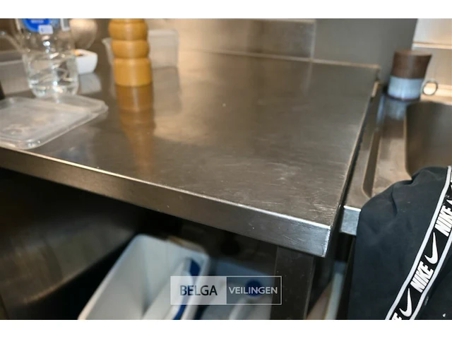 Inox werktafel - afbeelding 2 van  3
