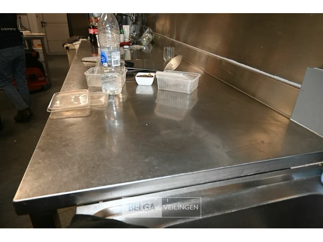 Inox werktafel - afbeelding 3 van  3