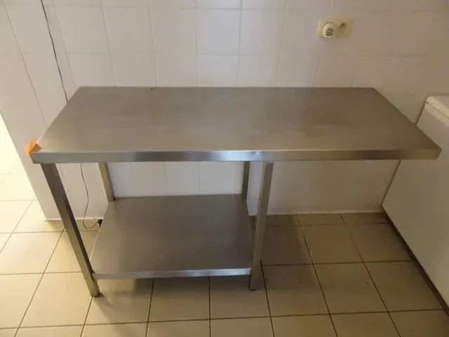 Inox werktafel - afbeelding 2 van  3