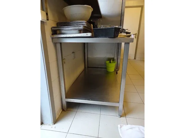 Inox werktafel - afbeelding 2 van  3
