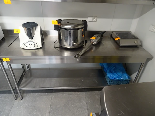 Inox werktafel - afbeelding 2 van  2