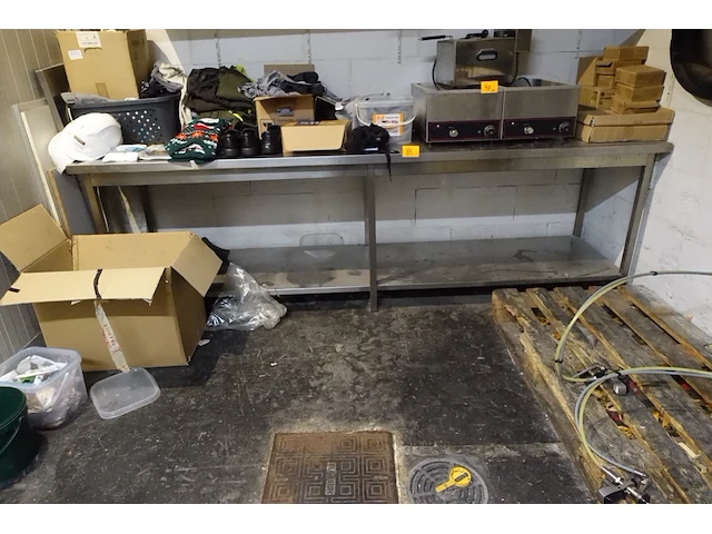Inox werktafel - afbeelding 1 van  2