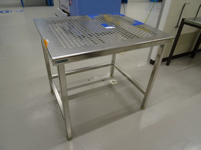 Inox werktafel - afbeelding 1 van  3