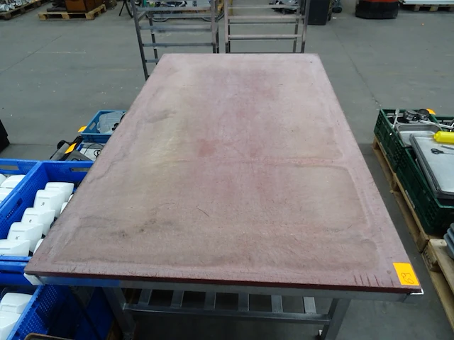 Inox werktafel - afbeelding 2 van  3