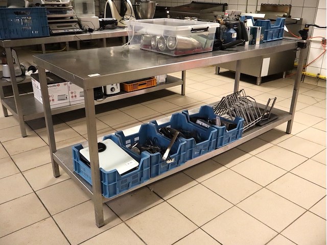Inox werktafel - afbeelding 1 van  3
