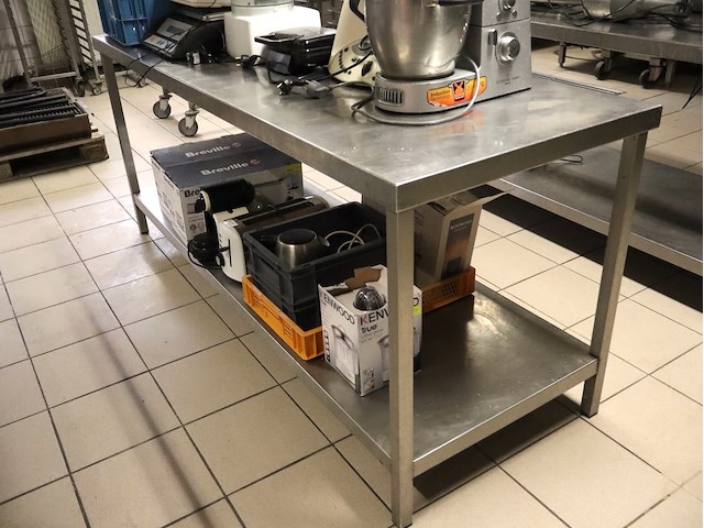 Inox werktafel - afbeelding 2 van  3