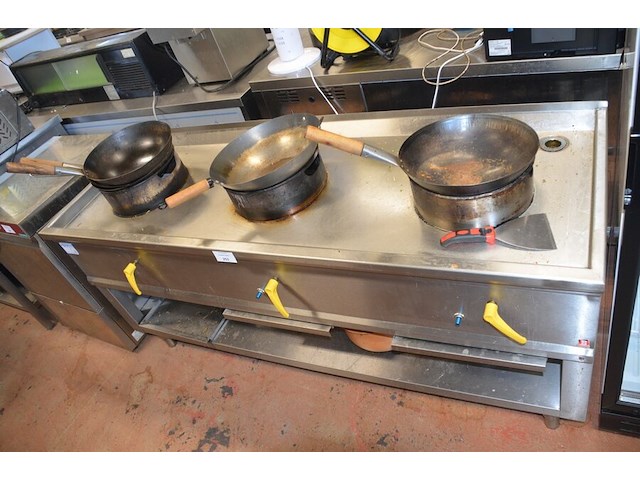 Inox wok 3 branders bertrand met 3 pannen afm. 1,80m x 0,60m - afbeelding 3 van  5