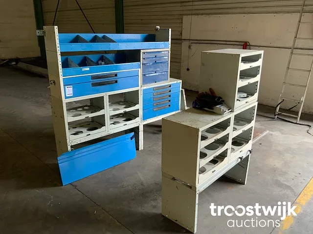 Inrichting bestelwagen - afbeelding 1 van  7