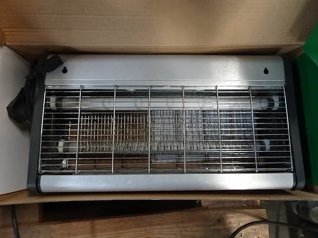 Insectendoder plus+zap - afbeelding 1 van  2