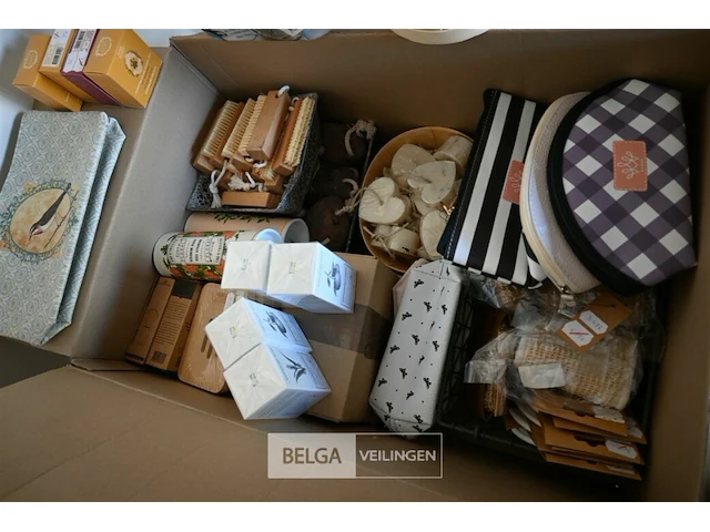 Interieur en feel good geur beleving - afbeelding 1 van  3
