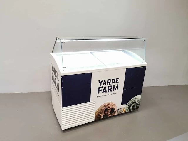 Interlevin - slant510 - ijsvitrine vriezer - afbeelding 2 van  3