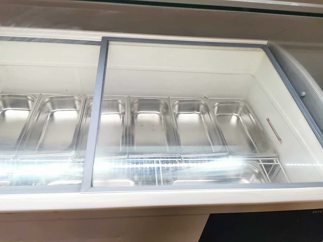 Interlevin - slant510 - ijsvitrine vriezer - afbeelding 3 van  3