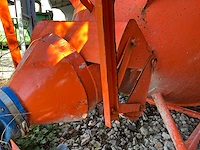 Intermat betonkubel - afbeelding 7 van  7
