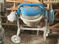 Intermat betonmolen - afbeelding 1 van  4