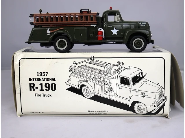 International 1957 us army (100) - afbeelding 1 van  2