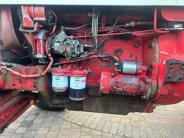International harvester 644f tweewielaangedreven landbouwtractor - afbeelding 5 van  18