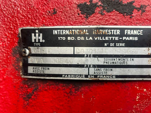 International harvester 644f tweewielaangedreven landbouwtractor - afbeelding 10 van  18