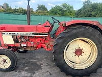 International harvester 644f tweewielaangedreven landbouwtractor - afbeelding 12 van  18