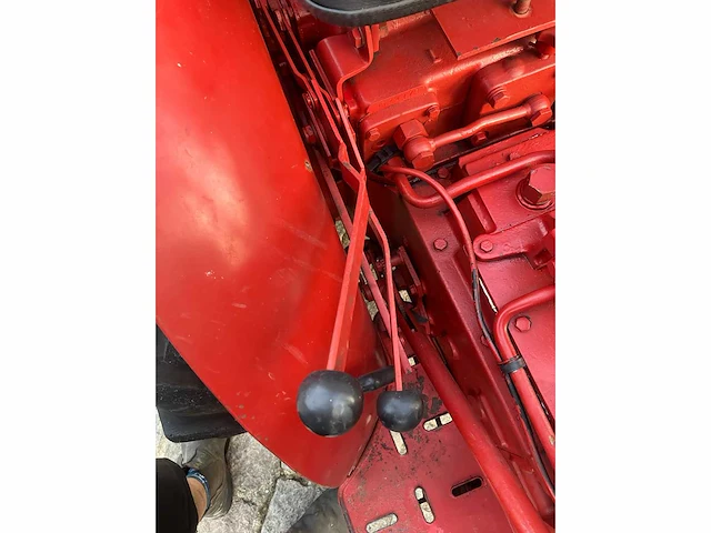 International harvester oldtimer smalspoortractor - afbeelding 3 van  15