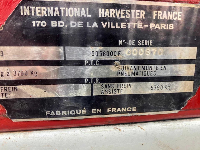 International harvester oldtimer smalspoortractor - afbeelding 7 van  15