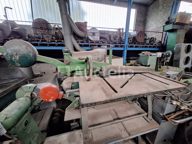 [interne ref: nn013] 2 tafels met handmatige schaar - afbeelding 5 van  8