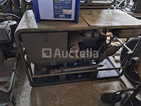[interne ref: s1467] 6 oude militaire generatorset siemens 1150x480x720mm - afbeelding 1 van  6