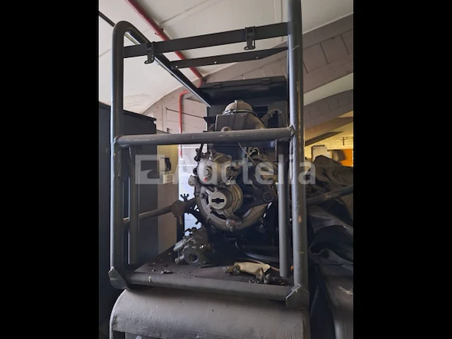 [interne ref: s1467] 6 oude militaire generatorset siemens 1150x480x720mm - afbeelding 5 van  6