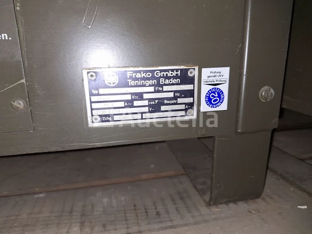 [interne ref: s2526] 10 oude frako militaire batterijladers 24v, 150amp max, 380vprimair - afbeelding 2 van  6