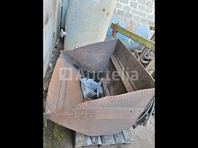 [interne referentie: nn002] vorkheftruck graafmachine - afbeelding 2 van  4