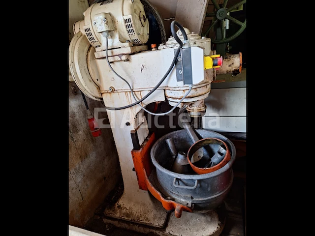 [interne referentie: nn011] menger voor vaste stoffen - afbeelding 1 van  7