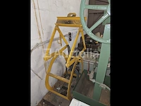 [interne referentie: nn014] gele mechanische grijper - afbeelding 2 van  2