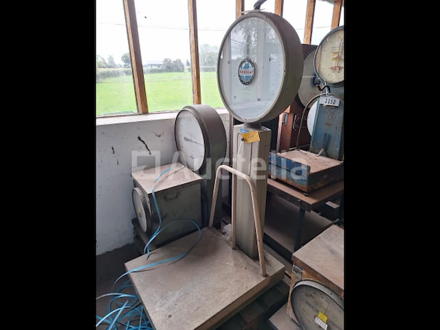 [interne referentie: nn016] weegschaal - afbeelding 9 van  10