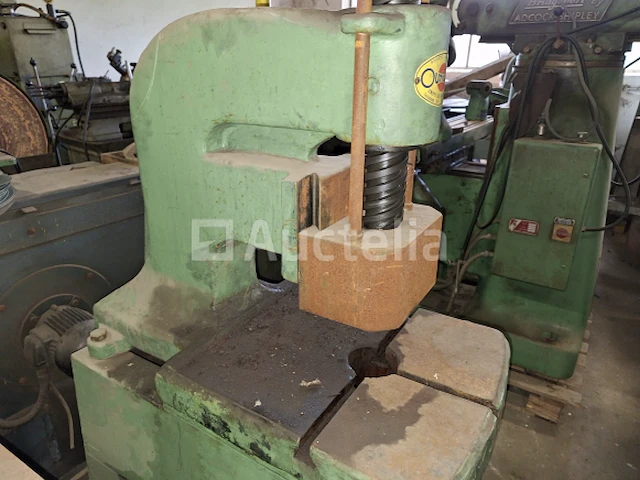 [interne referentie: nn017] handmatig persen - afbeelding 1 van  4