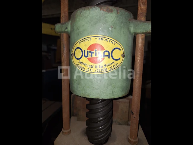 [interne referentie: nn017] handmatig persen - afbeelding 3 van  4