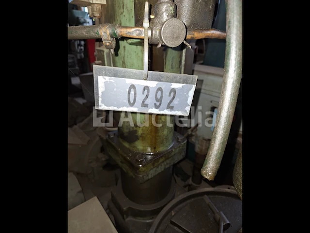 [interne referentie: s0292] boorinstallatie met twee klauwplaten wmw - afbeelding 1 van  8