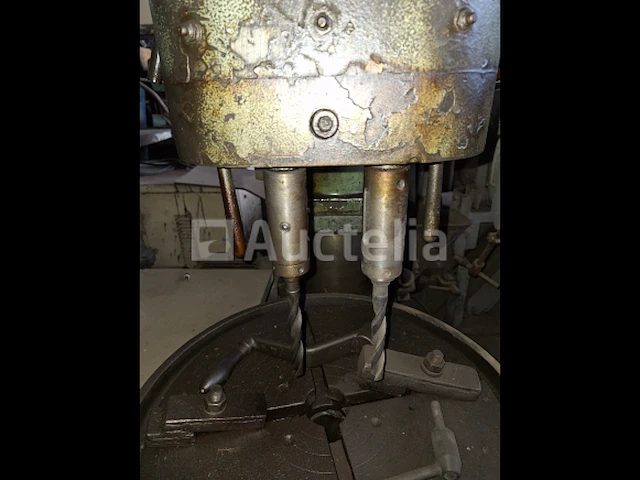 [interne referentie: s0292] boorinstallatie met twee klauwplaten wmw - afbeelding 3 van  8