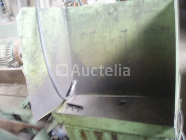 [interne referentie: s0452] olieachtig reinigingsbassin met pomp - afbeelding 2 van  3