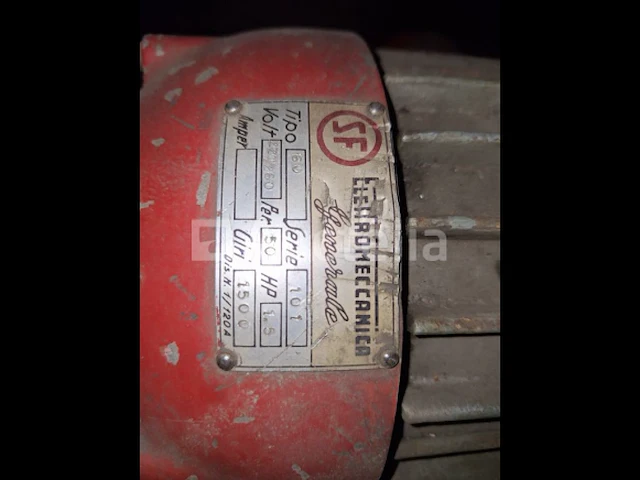 [interne referentie: s0494] cirkelzaag voor ijzer electromecanica diam225mm - afbeelding 2 van  9