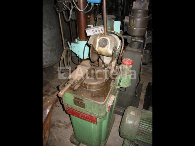 [interne referentie: s0494] cirkelzaag voor ijzer electromecanica diam225mm - afbeelding 5 van  9
