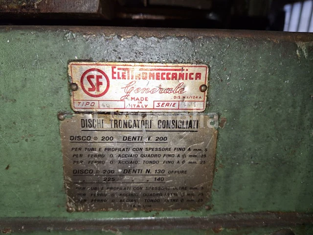 [interne referentie: s0494] cirkelzaag voor ijzer electromecanica diam225mm - afbeelding 7 van  9