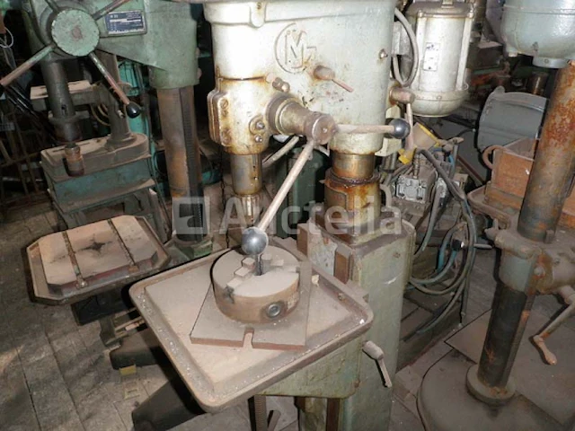 [interne referentie: s1312] matheys boorinstallatie met 5 snelheden - afbeelding 2 van  2