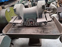 [interne referentie: s1375] gereedschapsslijpframe met pomp 2 elbtalwerke slijpschijven - afbeelding 3 van  8