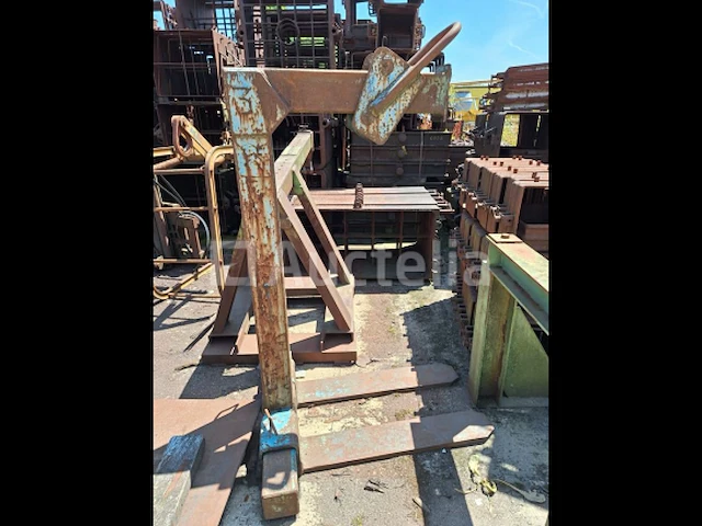 [interne referentie: s1686b] 3t ilsa industriële palletvork - afbeelding 1 van  6