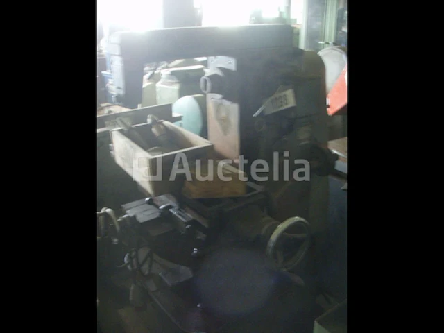 [interne referentie: s1778] bridgeport universele freesmachine - afbeelding 2 van  9